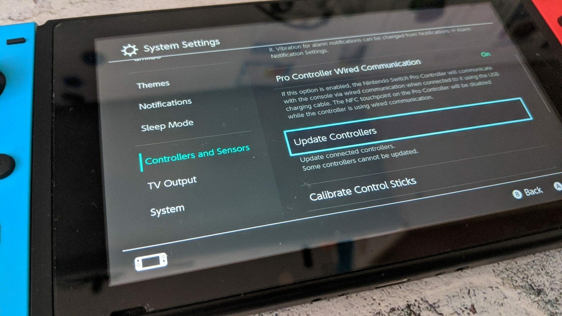Marco Tran The Simple Entrepreneur HOW I FIXED MY NINTENDO SWITCH JOYCON USING A PRESSURISED AIR DUSTER Update Controllers