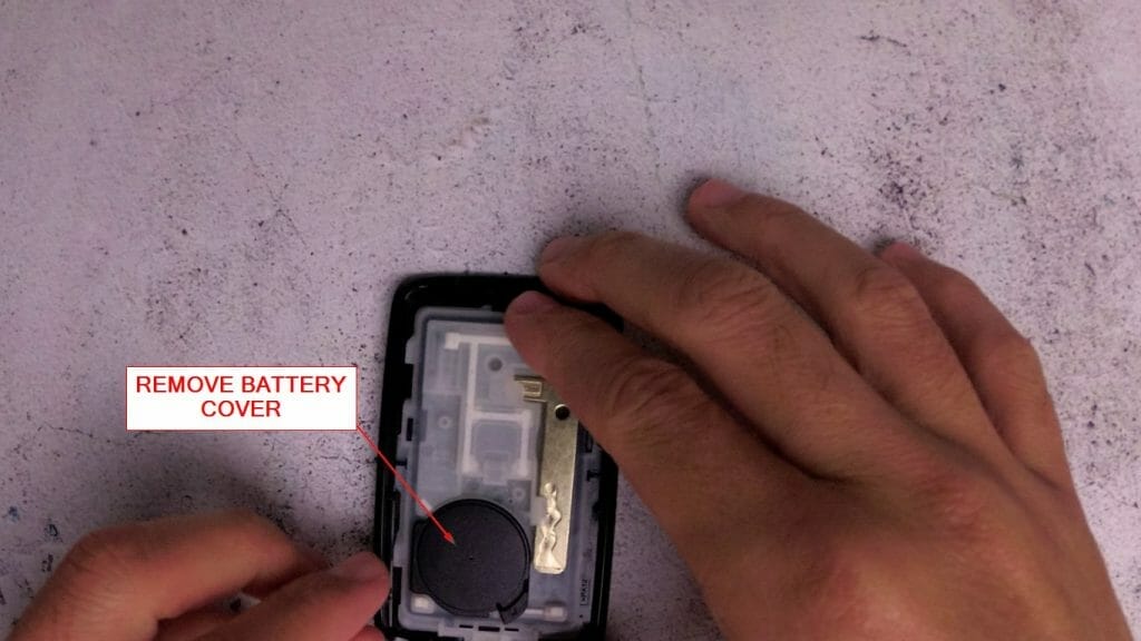 HOW TO REPLACE RENAULT KOLEOS REMOTE BATTERY 3
