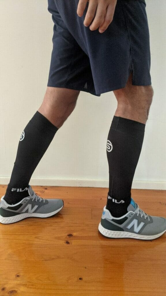 500 DAYS OF RUNNING AND SKIN COMPRESSION SPORTS CALF TIGHT 11