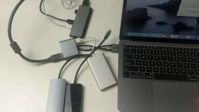 HOW TO CONNECT MULTIPLE MONITORS TO A MACBOOK AIR adaptors