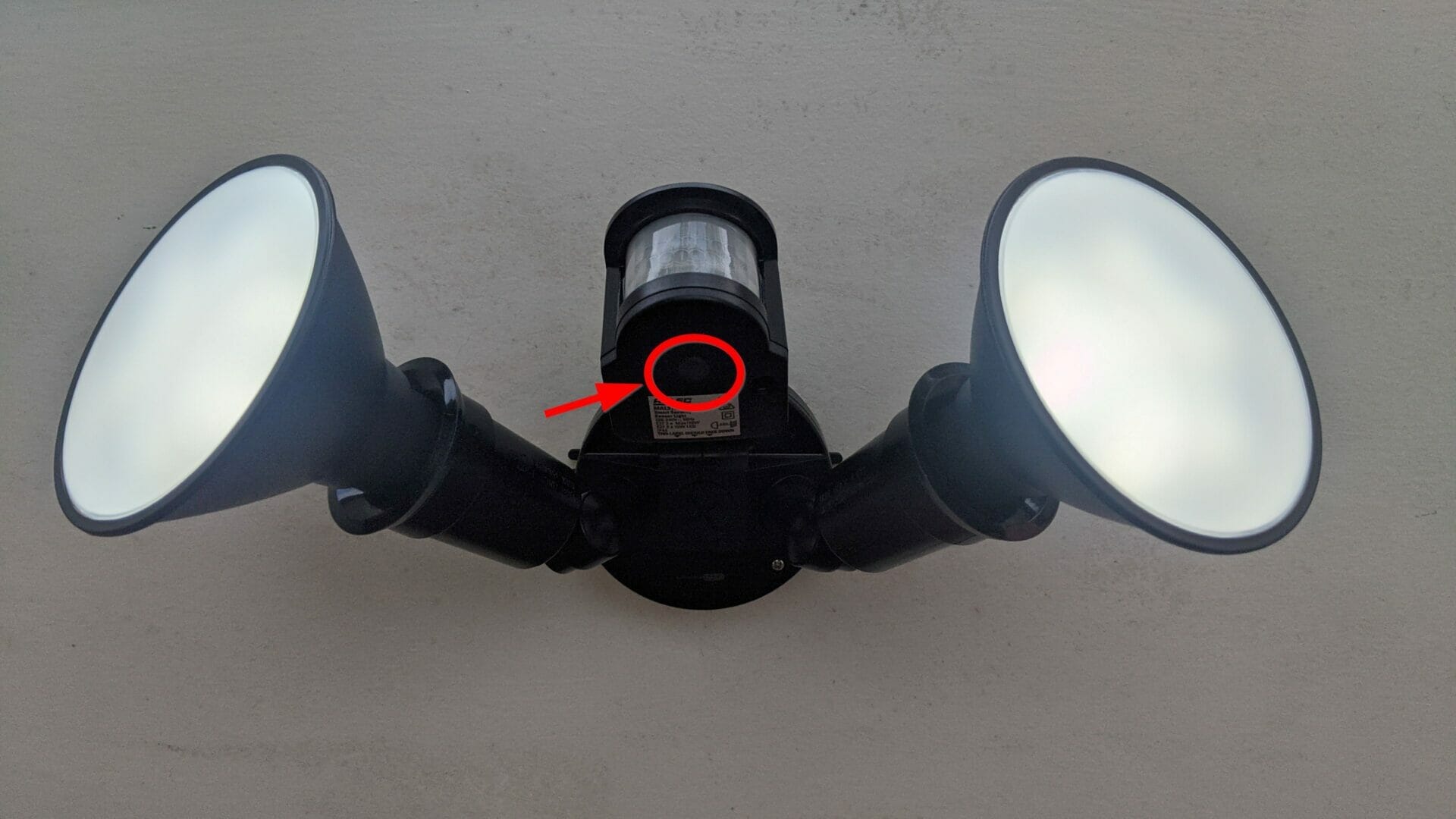 WHY YOU SHOULD NOT SWITCH OFF YOUR ARLEC SMART SECURITY LIGHT