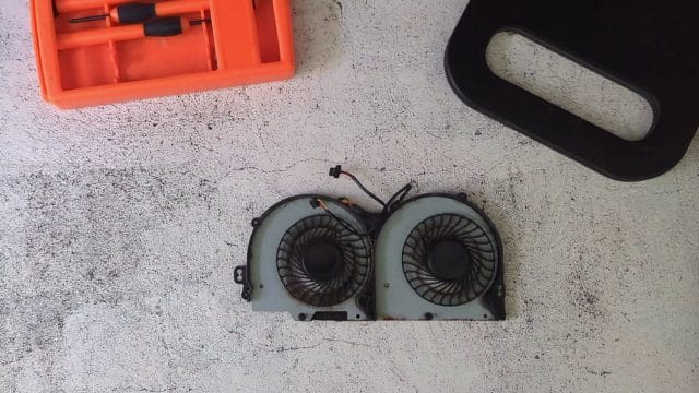 HOW_TO_FIX_A_NOISY_LAPTOP_FAN-0-00-00.png