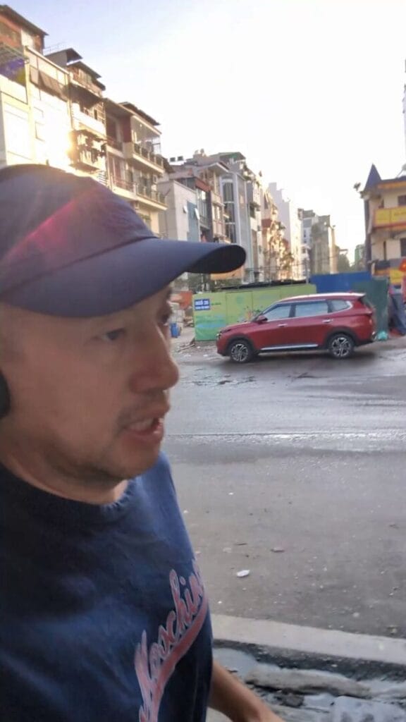 MY 22 DAYS OF RUNNING JOURNEY IN VIETNAM 0 06 54 2