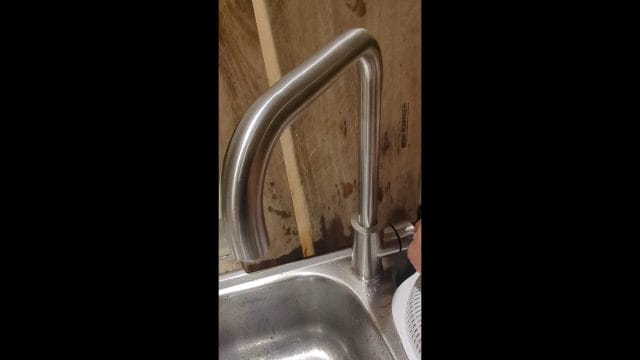 IT_WAS_TIME_TO_REPLACE_THE_KITCHEN_WATER_FAUCET-0-01-58.png